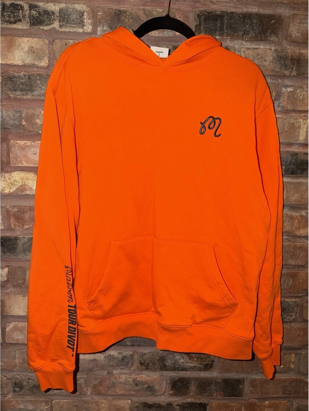 Malbon Men’s Medium Hoodie Tour Divot Orange Long Sleeve Cotton Lifestyle